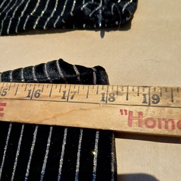 Forever 21 Two Piece Set Crop Top Wide Leg Pants 1X/2X Black Velvet Gold Stripe - Picture 16 of 16